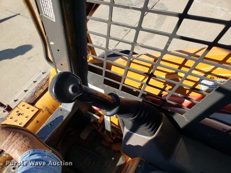 image for item DG7524 2006 Case 450 skid steer