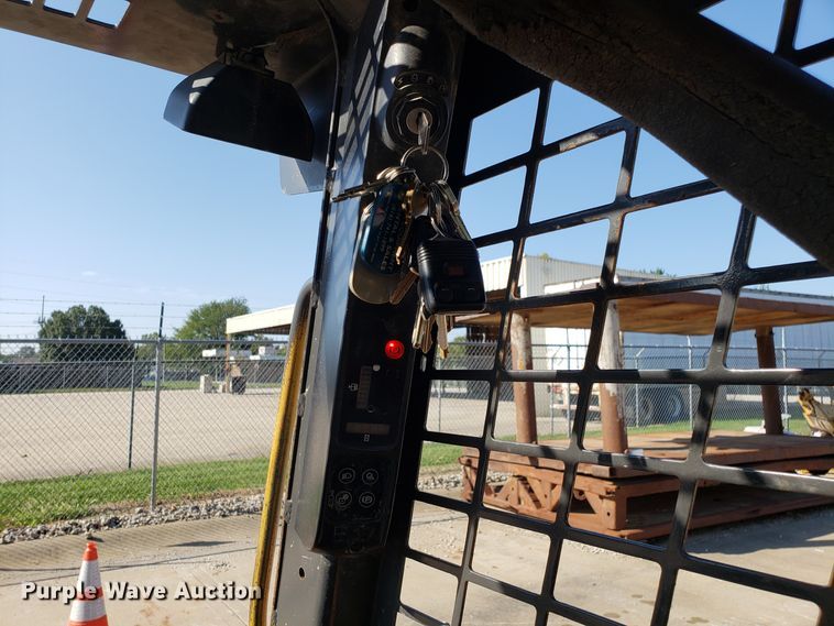 image for item DG7524 2006 Case 450 skid steer