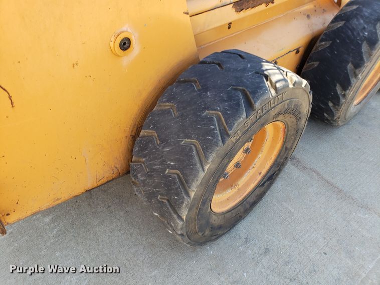 image for item DG7524 2006 Case 450 skid steer