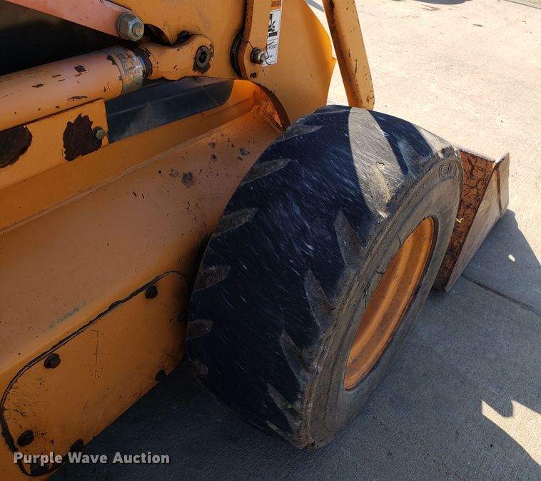 image for item DG7524 2006 Case 450 skid steer