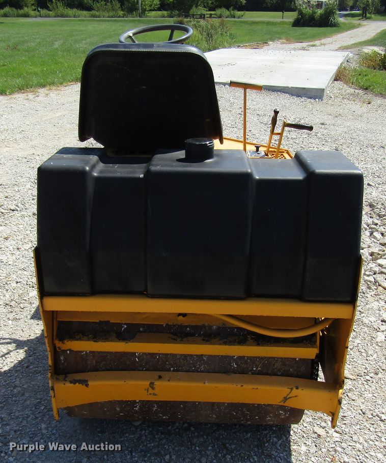 image for item DG8116 Stone Wolfpac 2500 double drum roller