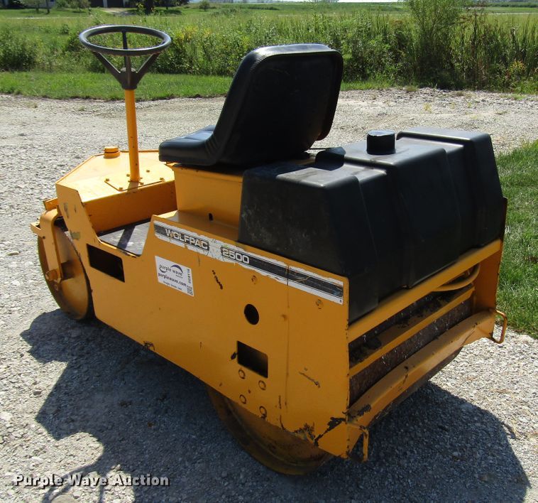 image for item DG8116 Stone Wolfpac 2500 double drum roller