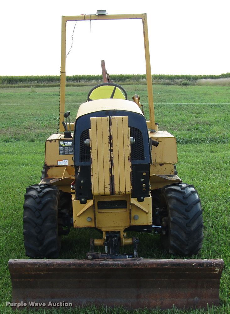 image for item DG8124 2005 Vermeer RT450 trencher