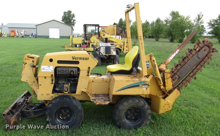 image for item DG8124 2005 Vermeer RT450 trencher