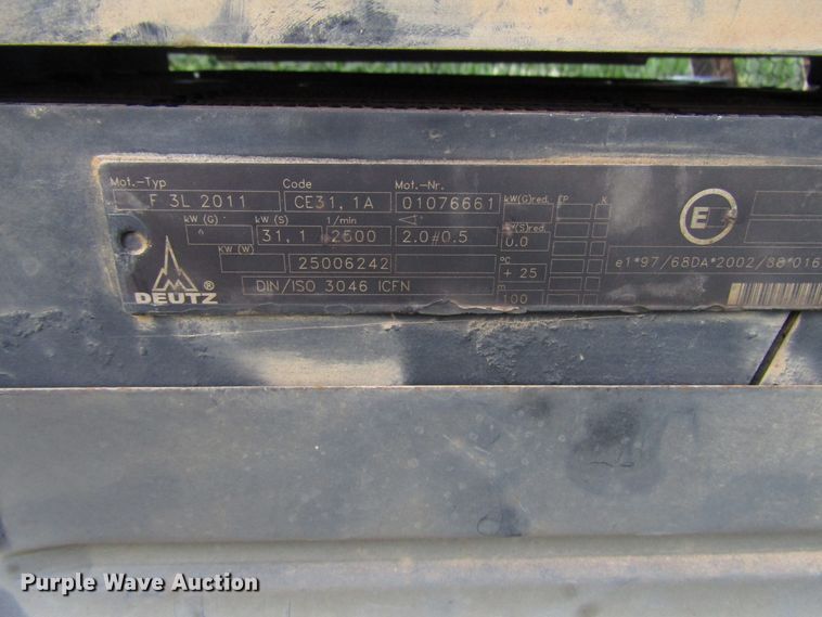 image for item DG8124 2005 Vermeer RT450 trencher