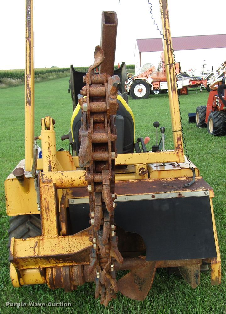 image for item DG8124 2005 Vermeer RT450 trencher
