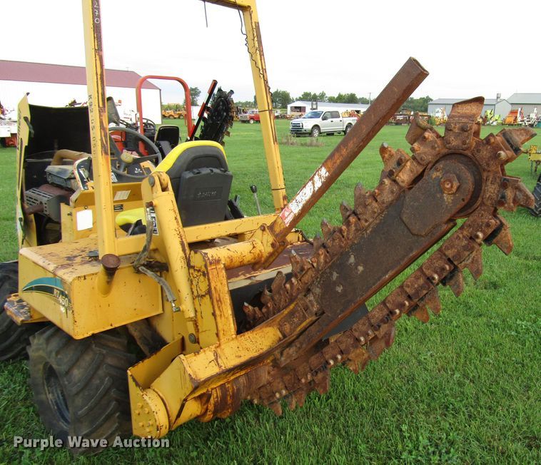 image for item DG8124 2005 Vermeer RT450 trencher