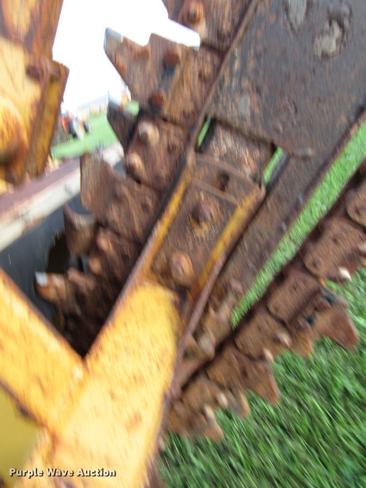 image for item DG8124 2005 Vermeer RT450 trencher