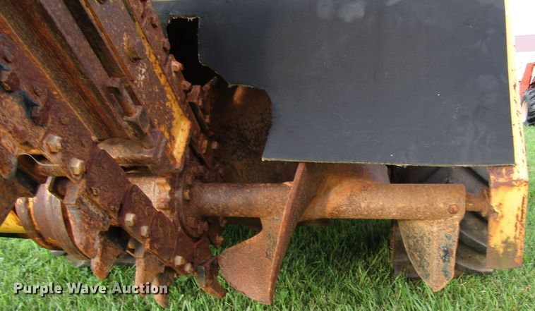image for item DG8124 2005 Vermeer RT450 trencher