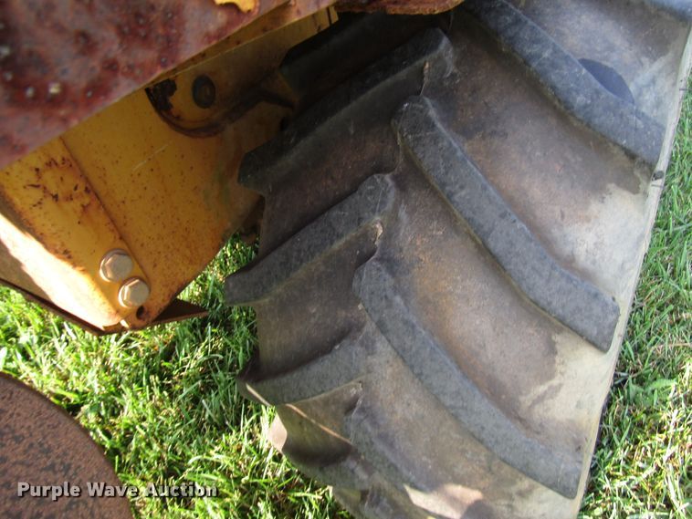 image for item DG8124 2005 Vermeer RT450 trencher