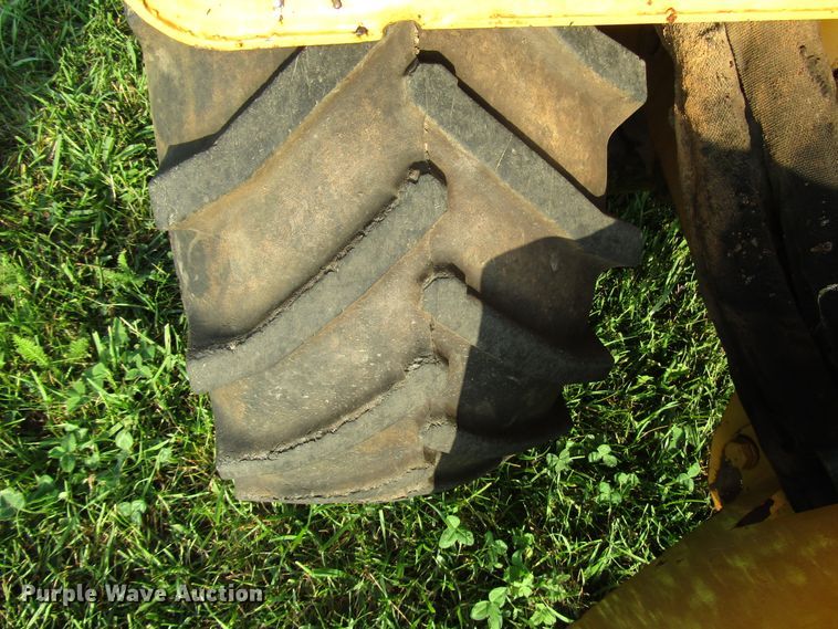 image for item DG8124 2005 Vermeer RT450 trencher