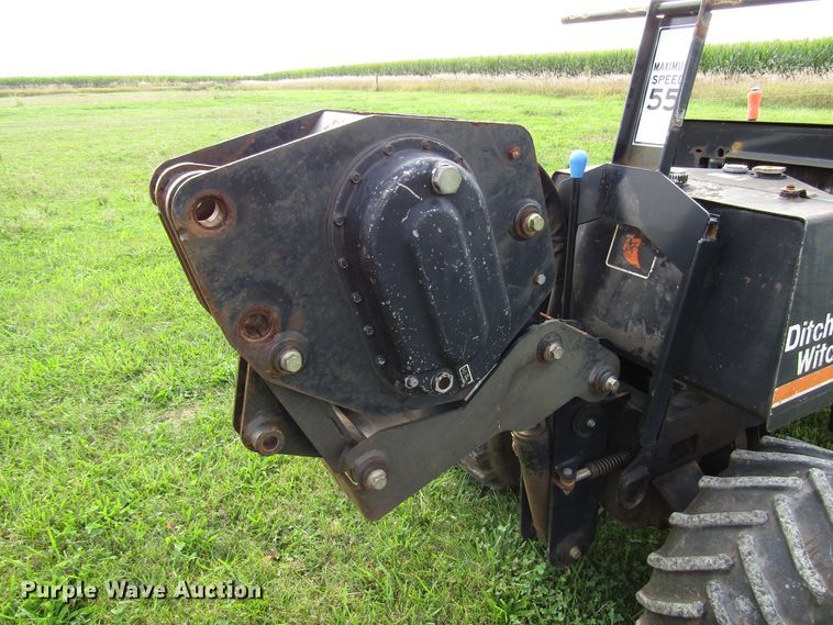 image for item DG8128 2001 Ditch Witch 410SX cable plow