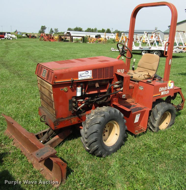 image for item DG8136 1999 Ditch Witch 3610 trencher