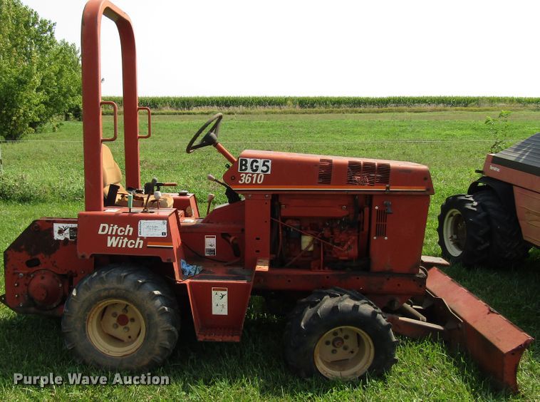 image for item DG8136 1999 Ditch Witch 3610 trencher