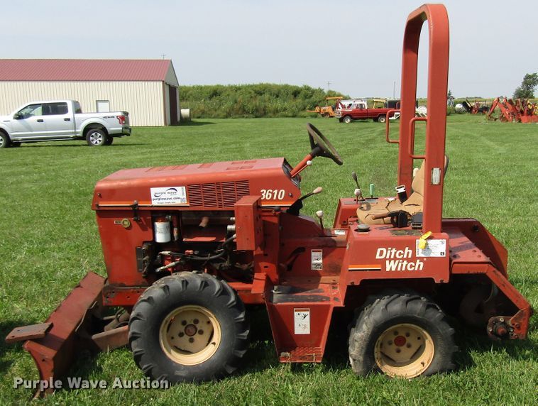 image for item DG8136 1999 Ditch Witch 3610 trencher