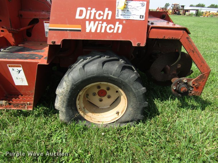image for item DG8136 1999 Ditch Witch 3610 trencher