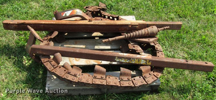 image for item DG8136 1999 Ditch Witch 3610 trencher