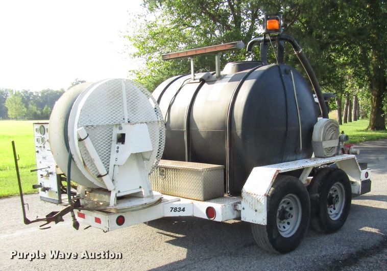 image for item DG8157 2006 Pipe Hunter 7834 sewer jetter trailer