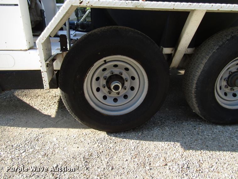 image for item DG8157 2006 Pipe Hunter 7834 sewer jetter trailer