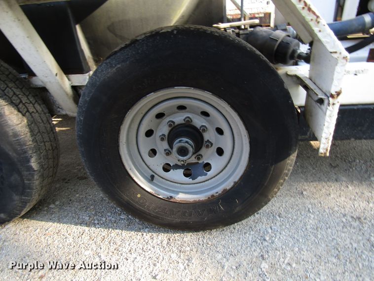 image for item DG8157 2006 Pipe Hunter 7834 sewer jetter trailer