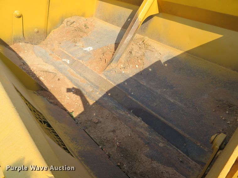 image for item DH1591 2006 Reynolds 17CS12 scraper