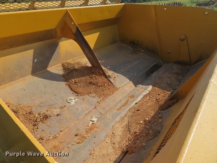 image for item DH1591 2006 Reynolds 17CS12 scraper