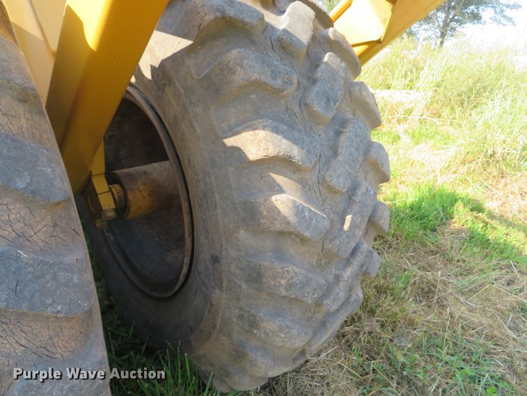 image for item DH1591 2006 Reynolds 17CS12 scraper