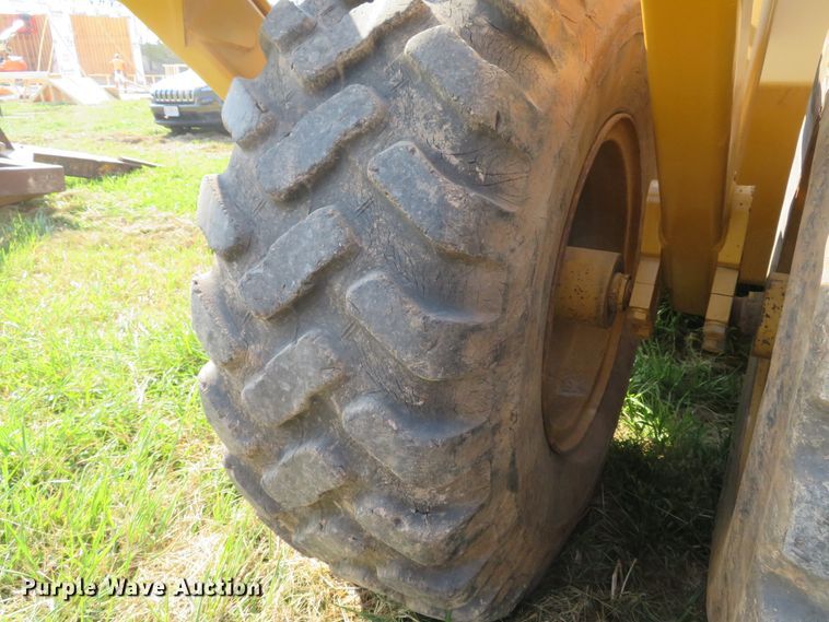 image for item DH1591 2006 Reynolds 17CS12 scraper