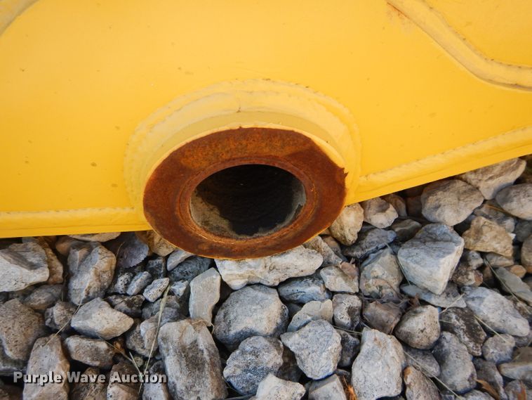 image for item DH2581 2011 Caterpillar 320BL/CL long reach stick