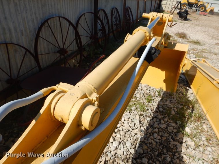 image for item DH2581 2011 Caterpillar 320BL/CL long reach stick