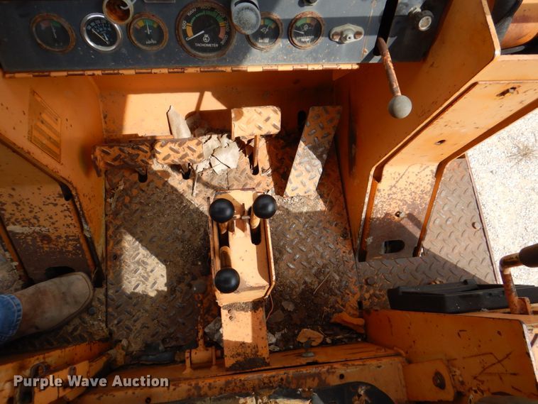 image for item DH5279 1978 Case 850B track loader