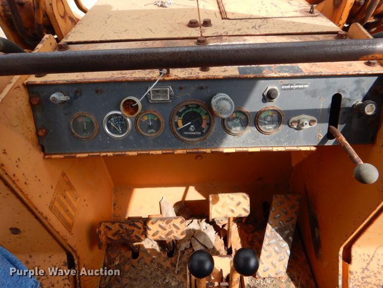 image for item DH5279 1978 Case 850B track loader
