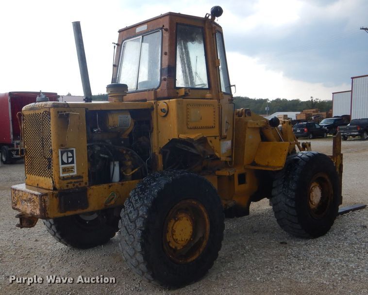 image for item DH6147 1969 Caterpillar 930 wheel loader