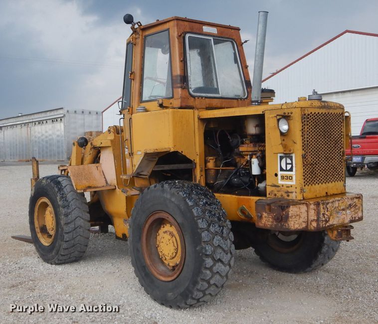 image for item DH6147 1969 Caterpillar 930 wheel loader