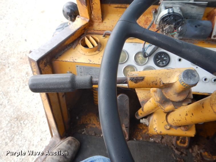 image for item DH6147 1969 Caterpillar 930 wheel loader