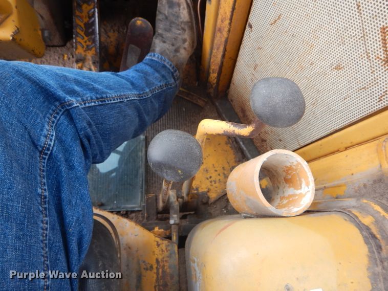 image for item DH6147 1969 Caterpillar 930 wheel loader