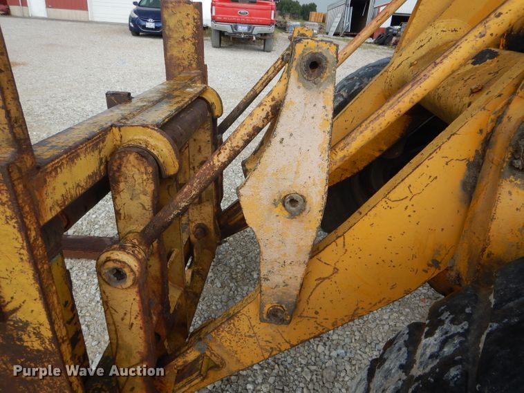 image for item DH6147 1969 Caterpillar 930 wheel loader