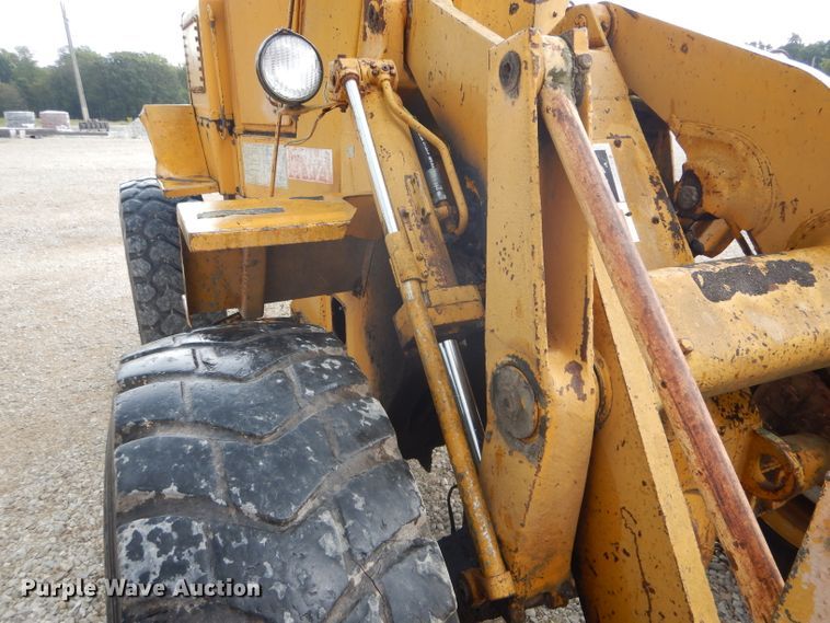 image for item DH6147 1969 Caterpillar 930 wheel loader