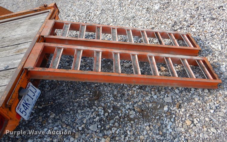 image for item DH6149 1994 True Line B183218P equipment trailer