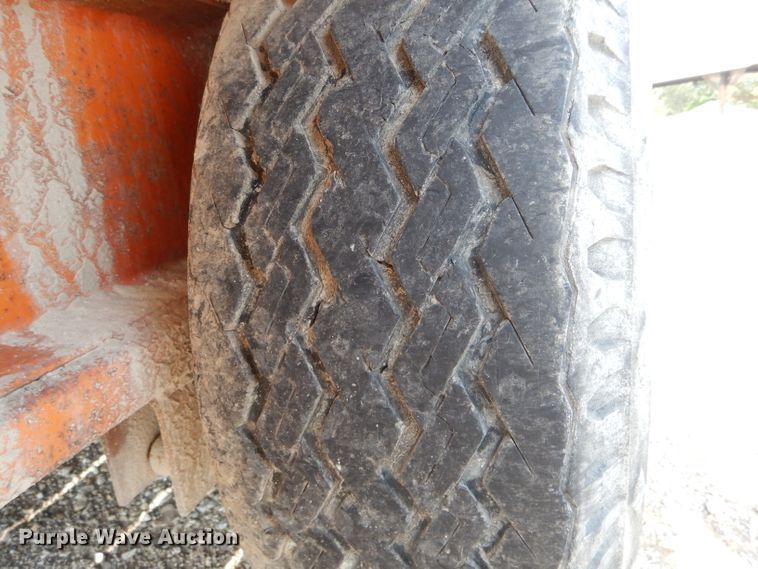 image for item DH6149 1994 True Line B183218P equipment trailer