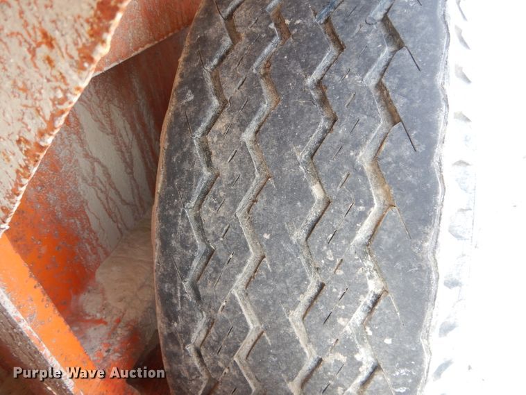 image for item DH6149 1994 True Line B183218P equipment trailer