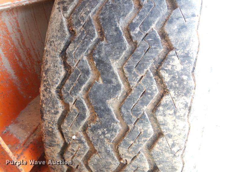 image for item DH6149 1994 True Line B183218P equipment trailer