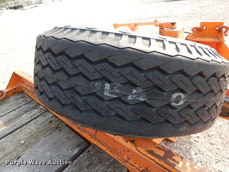 image for item DH6149 1994 True Line B183218P equipment trailer