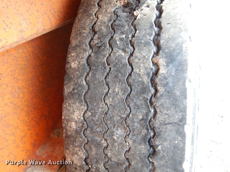 image for item DH6150 1994 True Line B163224P equipment trailer