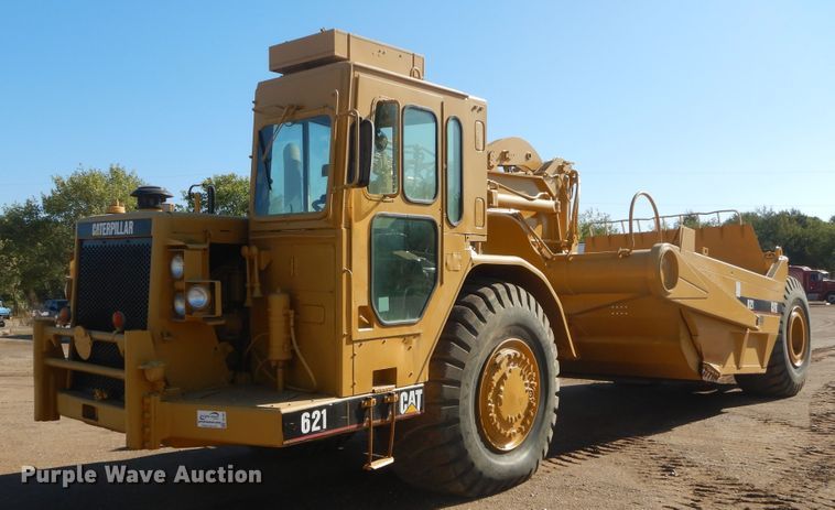image for item DI1766 1985 Caterpillar 621B conventional scraper