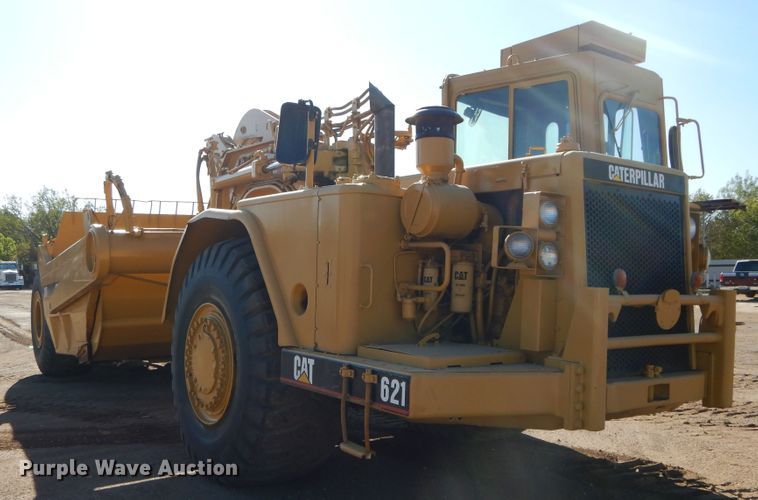 image for item DI1766 1985 Caterpillar 621B conventional scraper