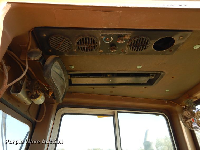 image for item DI1766 1985 Caterpillar 621B conventional scraper