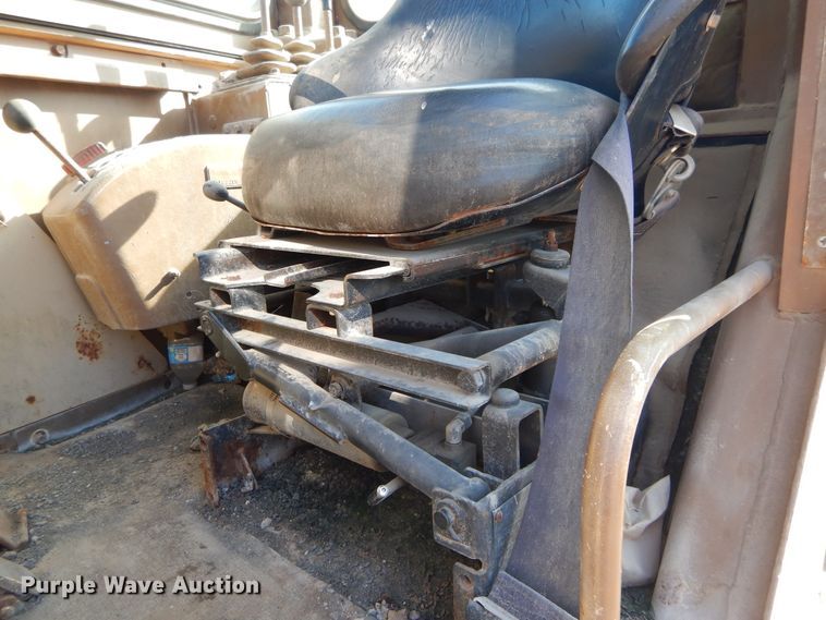 image for item DI1766 1985 Caterpillar 621B conventional scraper