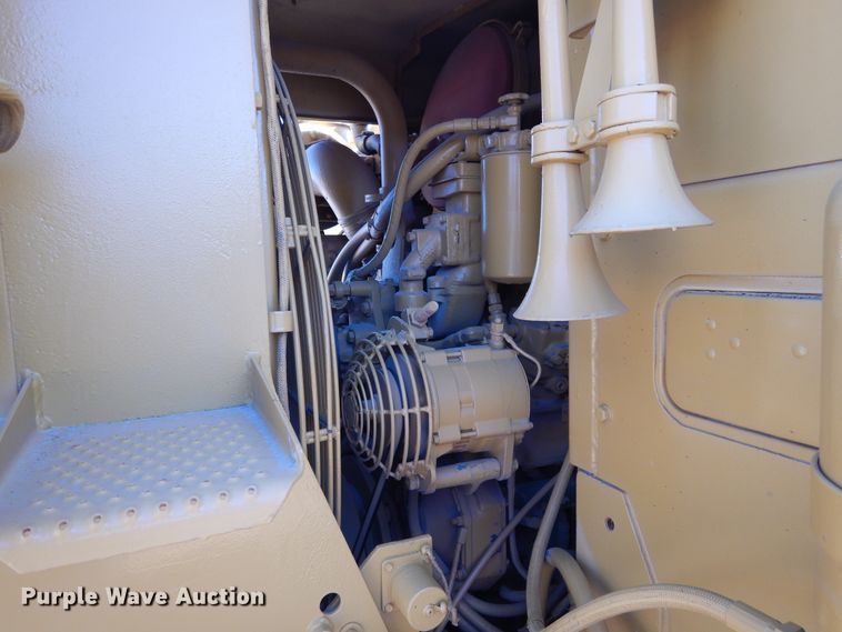 image for item DI1766 1985 Caterpillar 621B conventional scraper