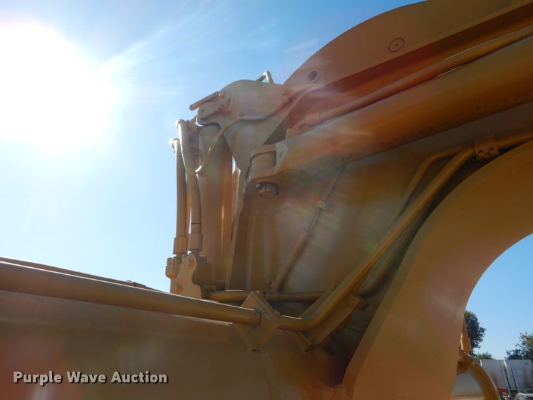 image for item DI1766 1985 Caterpillar 621B conventional scraper